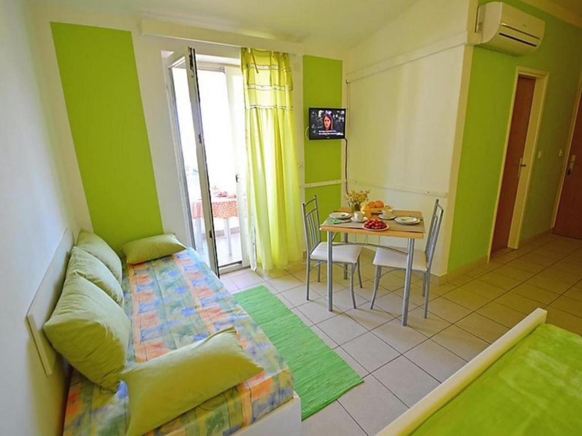 Apartments Zadro Tribalj Eksteriør billede